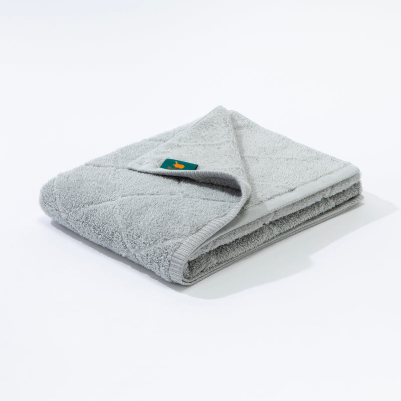 ギフトオプション価格：ギザエクストラ＆バンブー バスタオル – DOLPHIN GREY（＋¥2,200）